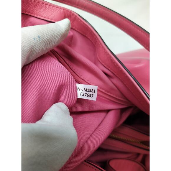 Coach Carlyle Pink Smooth Leather Turnlock 3 Compartments Shoulder Bag - Picture 14 of 15